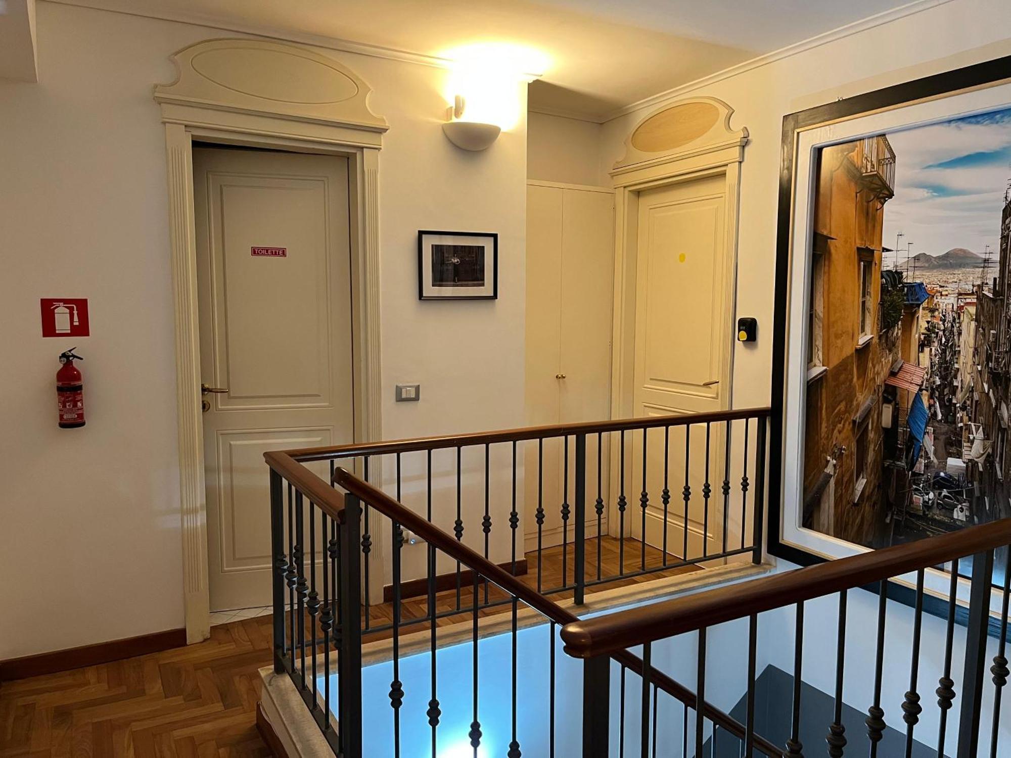 Rota House - Apartment In Santa Chiara, The Heart Of Naples Exterior photo